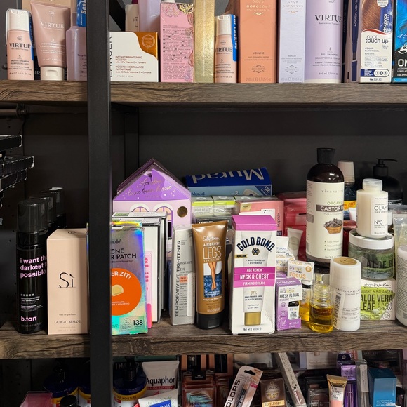 Tuesday Night NEW Pallet Health & Beauty 7:30 EST - Picture 4 of 14